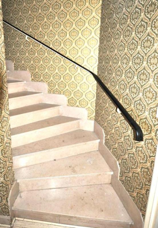 Maison - 300 m² - 8 pièces