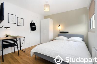 Chambre - 13 m² - 1 pièce