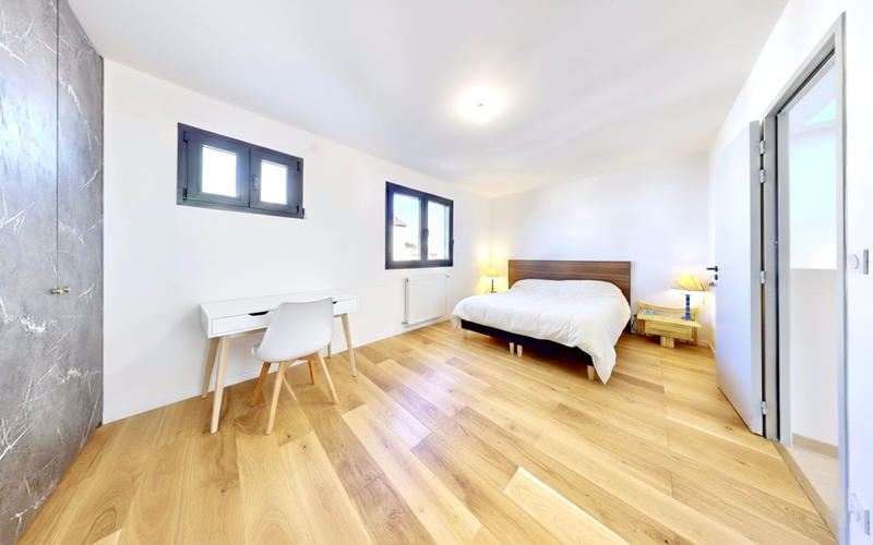 Maison - 169 m² - 5 pièces