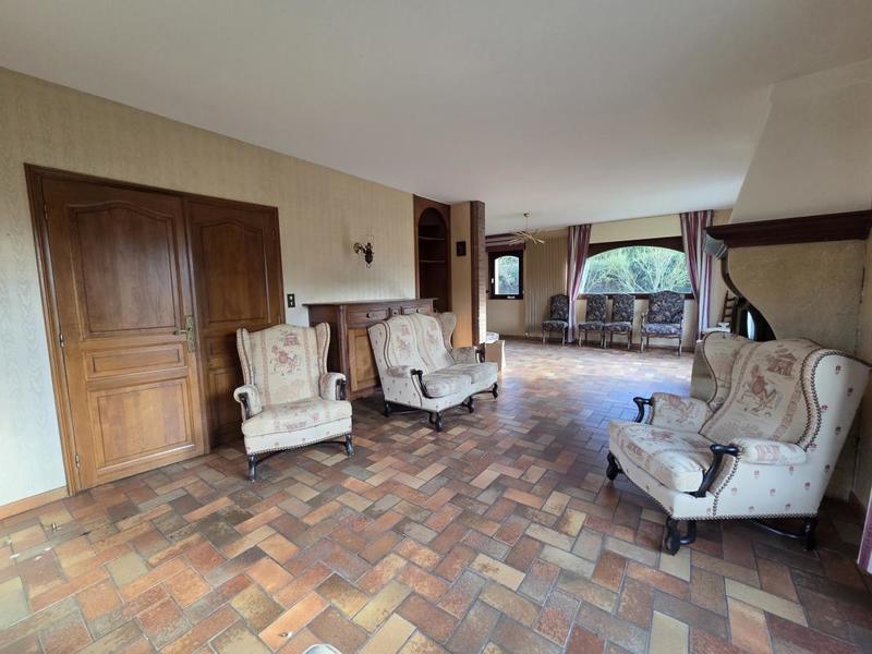 Pavillon - 168 m² - 8 pièces