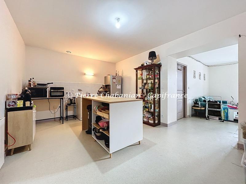 Immeuble - 349 m² - 18 pièces