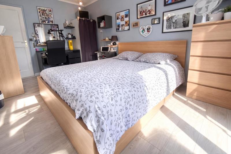 Appartement - 98 m² - 5 pièces