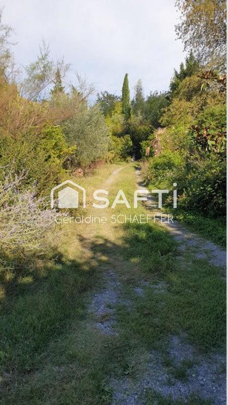 Maison - 240 m² - 7 pièces