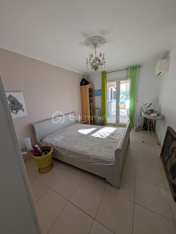 Maison traditionnelle - 210 m² - 8 pièces