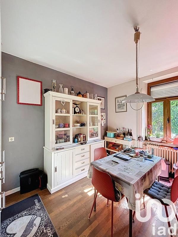 Maison - 220 m² - 9 pièces