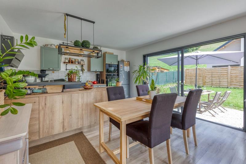 Maison - 97 m² - 4 pièces