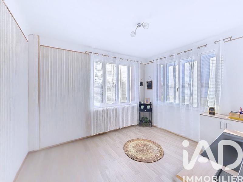 Maison - 177 m² - 7 pièces