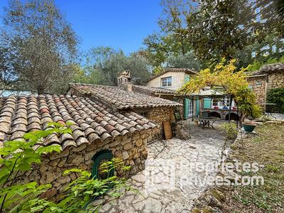 Maison - 245 m² - 6 pièces