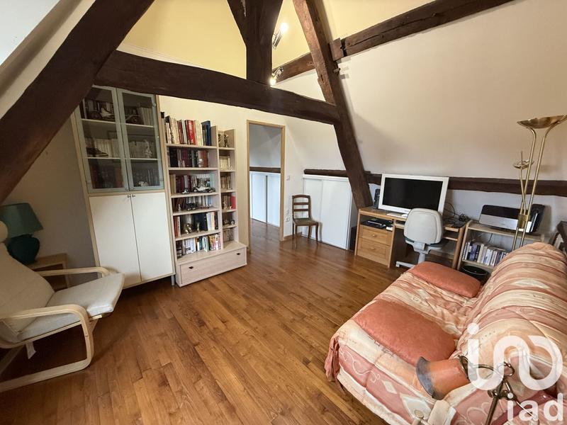 Maison - 211 m² - 6 pièces