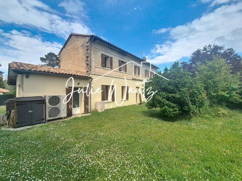 Maison - 186 m² - 6 pièces