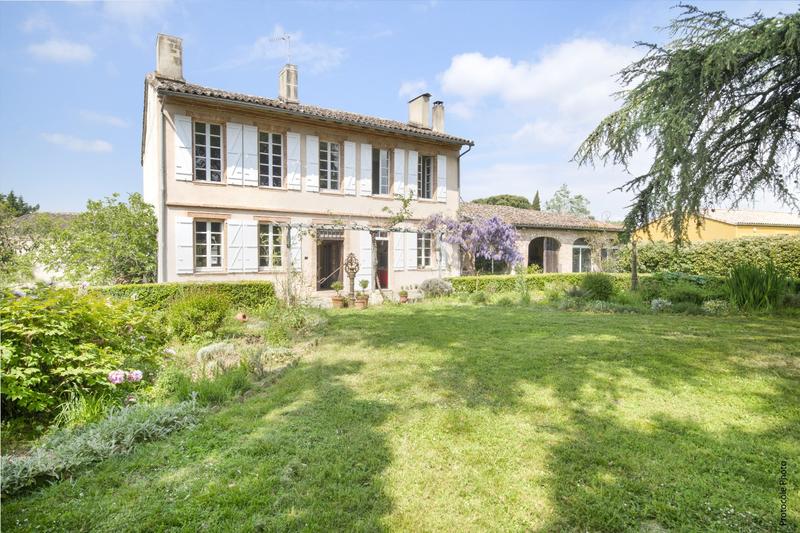 Maison - 318 m² - 7 pièces