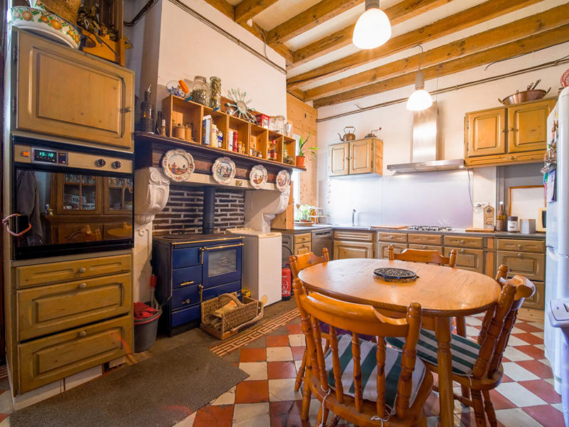 Maison - 212 m² - 8 pièces