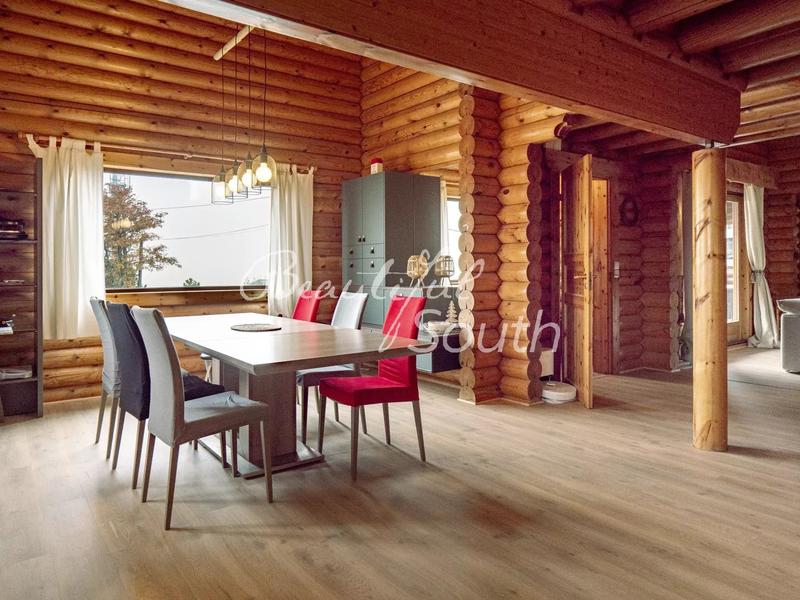 Châlet - 288 m² - 7 pièces