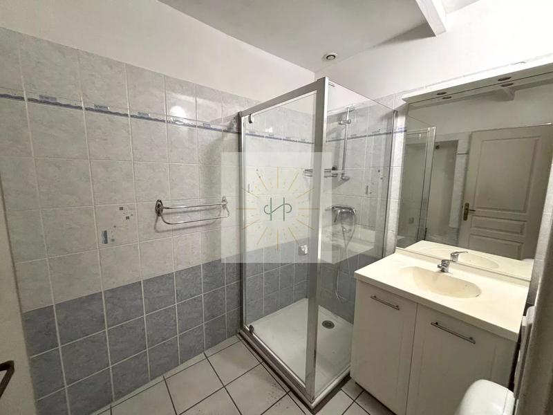 Maison - 176 m² - 10 pièces