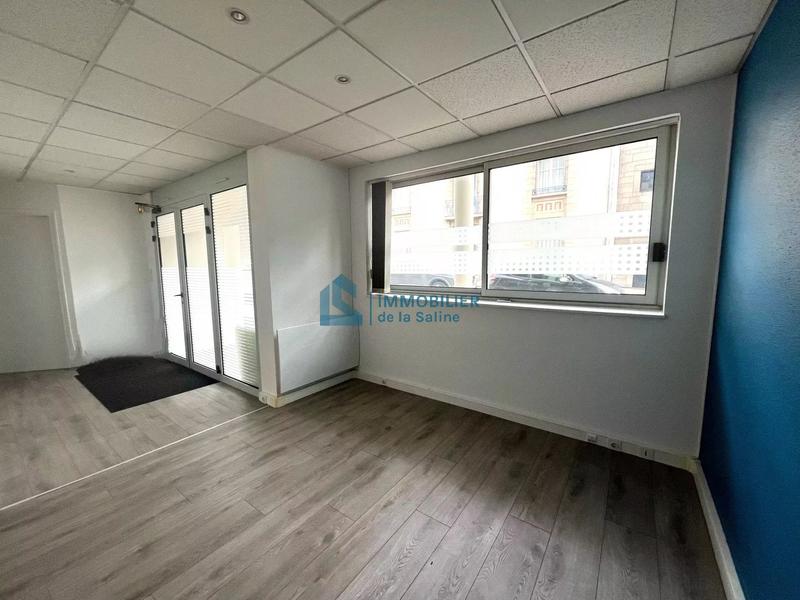 Bureau - 50 m² - 4 pièces