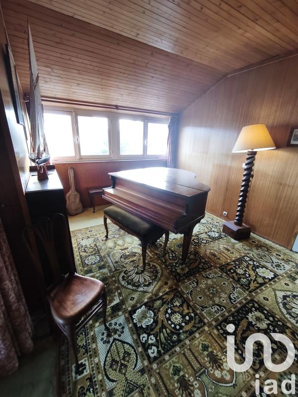 Maison - 209 m² - 11 pièces