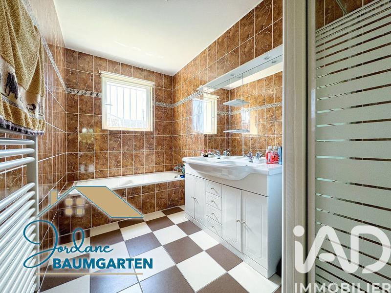 Maison - 117 m² - 4 pièces