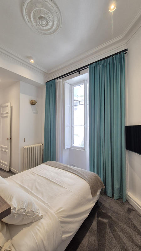 Appartement - 164 m² - 5 pièces