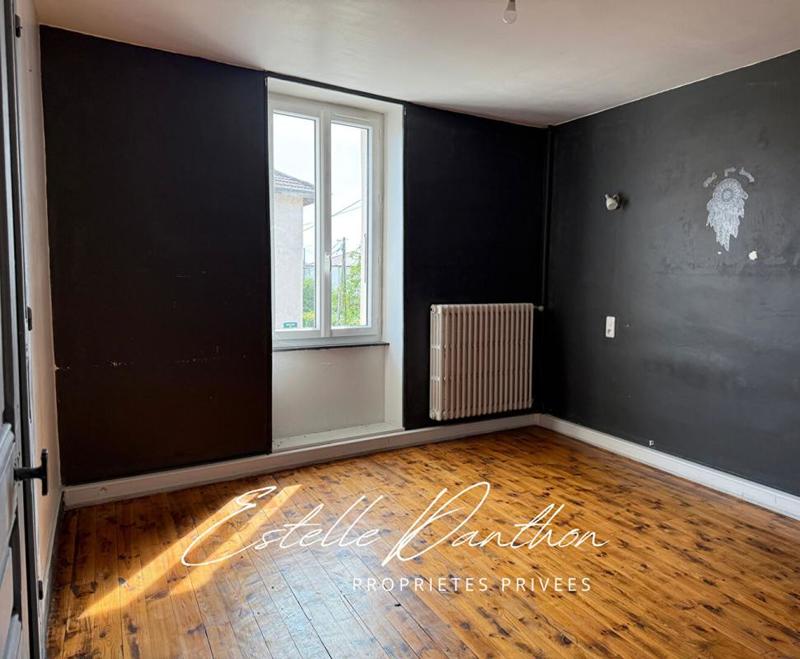 Maison - 240 m² - 8 pièces