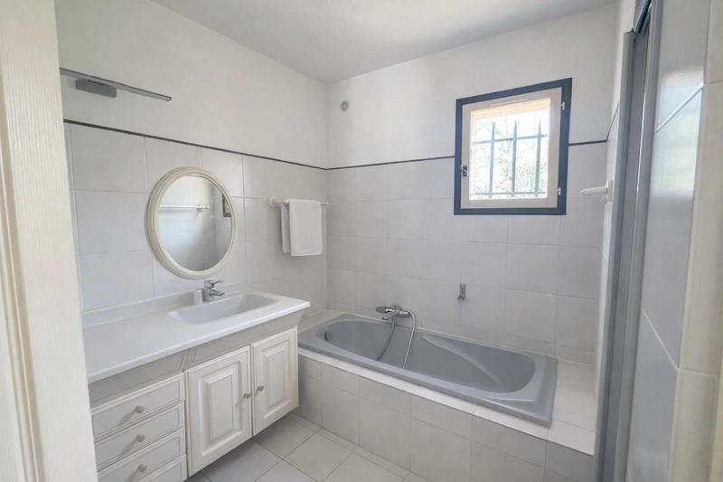 Maison - 170 m² - 4 pièces