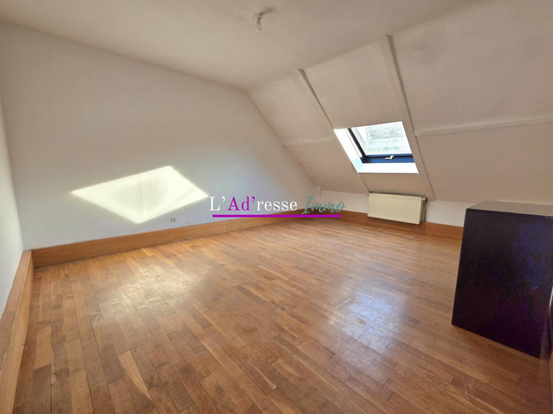 Maison - 169 m² - 8 pièces