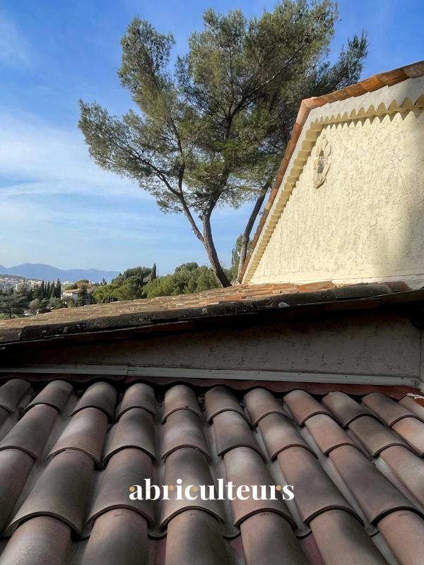 Maison ancienne - 227 m² - 7 pièces