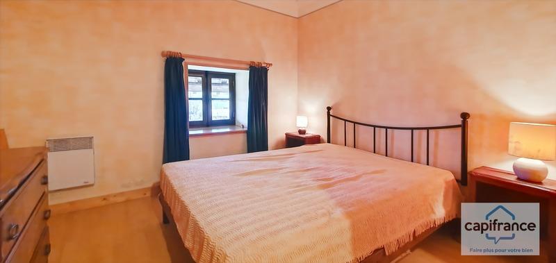 Maison - 210 m² - 7 pièces