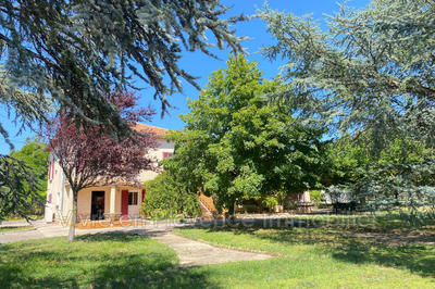 Villa - 180 m² - 5 pièces
