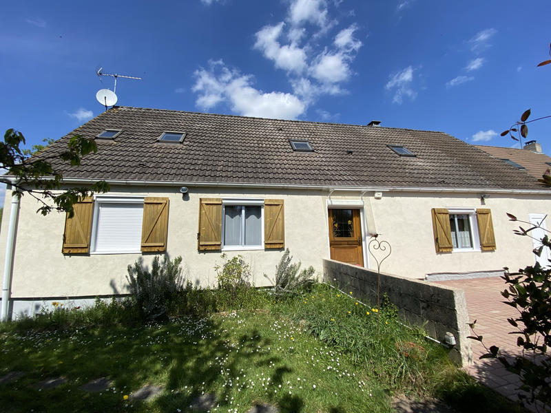 Maison - 156 m² - 8 pièces