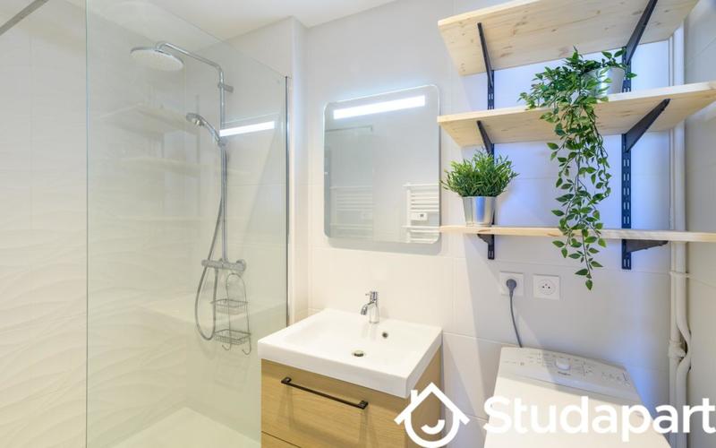 Chambre - 11 m² - 1 pièce