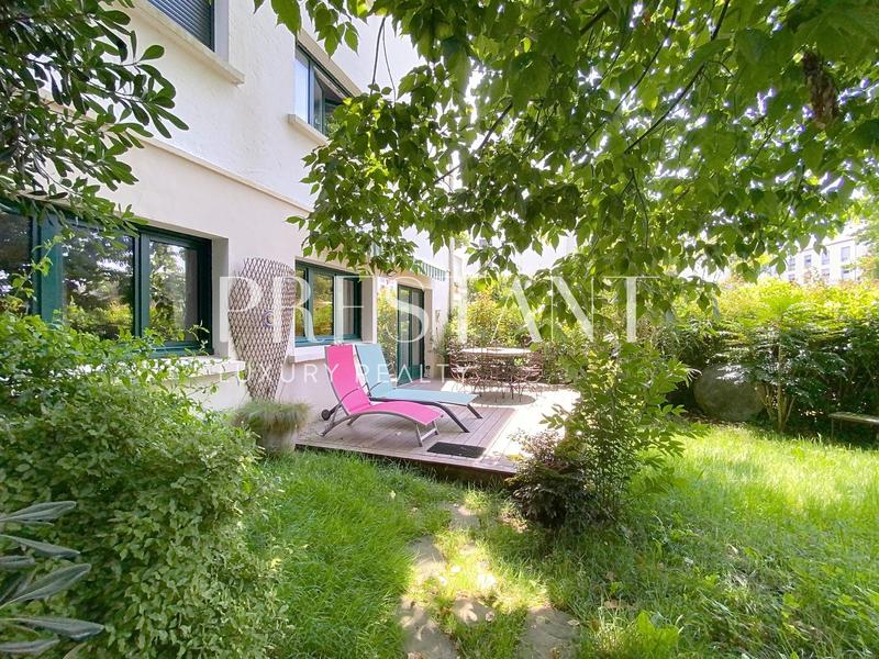 Appartement - 80 m² - 3 pièces