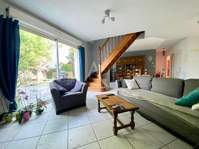 Maison - 125 m² - 5 pièces