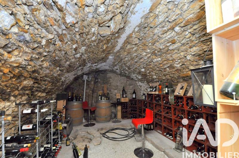 Maison - 205 m² - 7 pièces