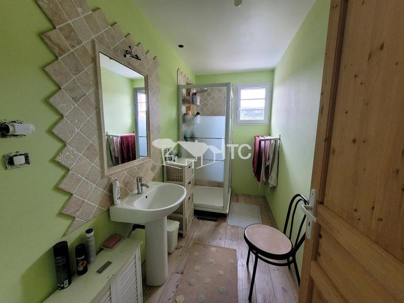 Maison - 172 m² - 8 pièces