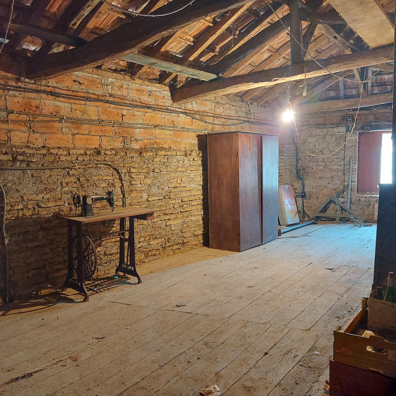 Maison - 140 m² - 8 pièces