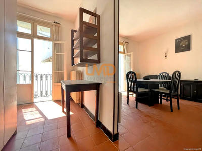 Demeure - 247 m² - 14 pièces