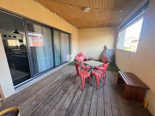 Appartement - 90 m² - 4 pièces