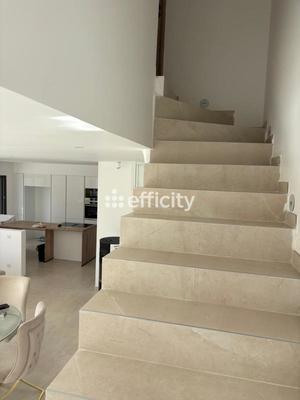 Villa - 130 m² - 4 pièces