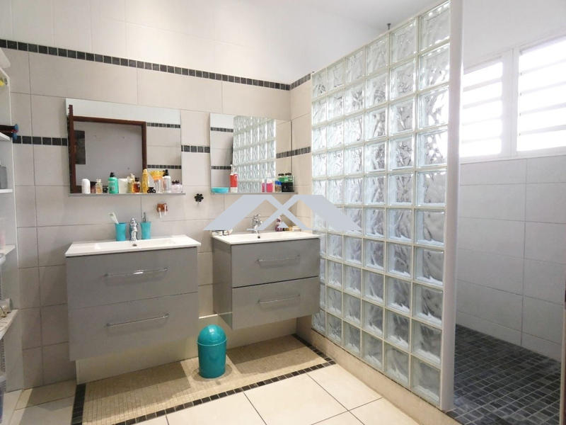 Villa - 108 m² - 5 pièces