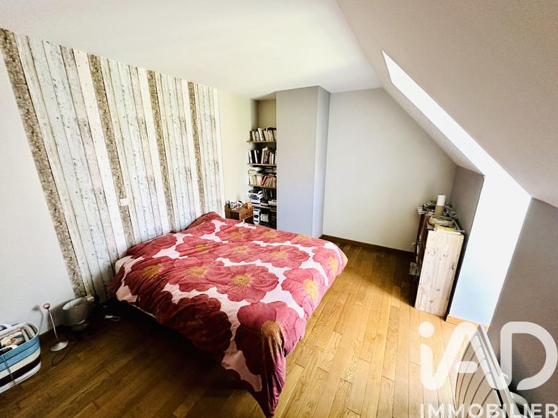 Maison - 143 m² - 7 pièces