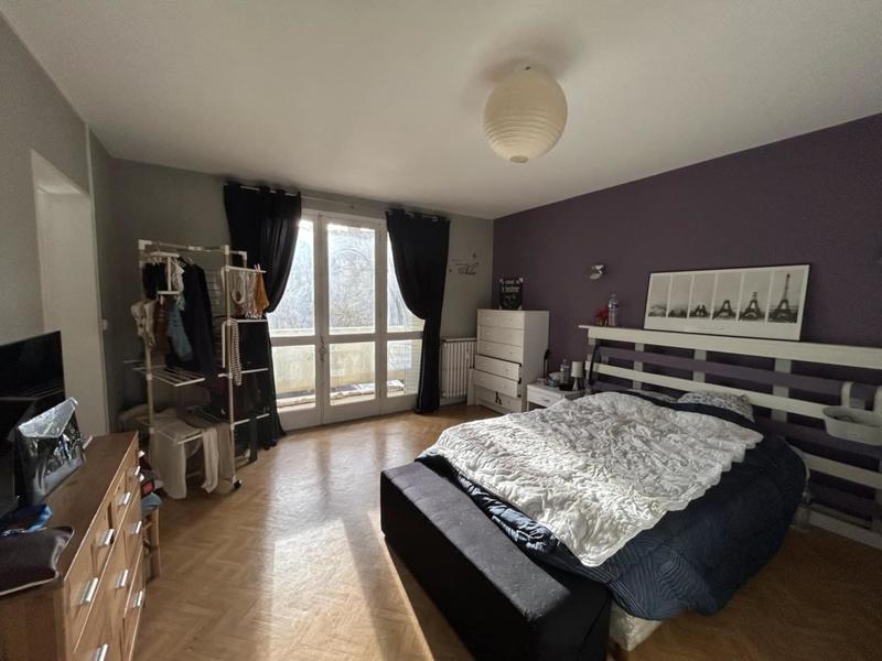 Appartement - 104 m² - 6 pièces