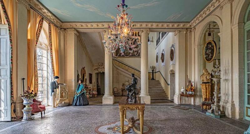 Manoir - 2 500 m² - 38 pièces