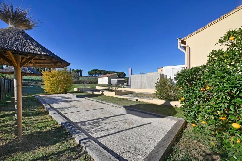 Villa - 232 m² - 8 pièces