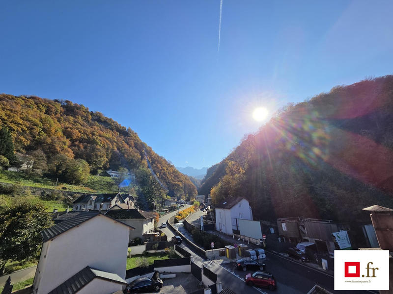 Appartement - 98 m² - 5 pièces