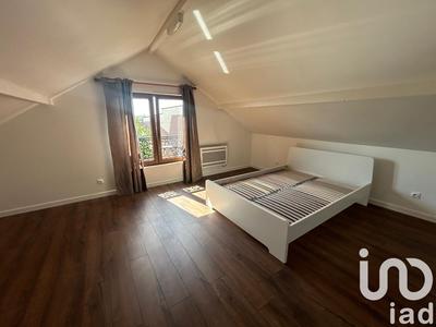 Maison - 195 m² - 10 pièces