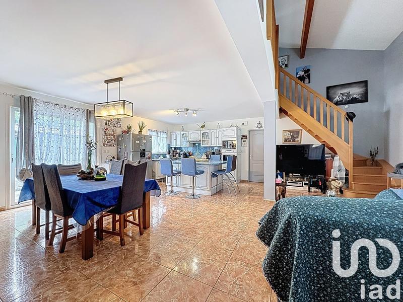 Maison - 123 m² - 5 pièces