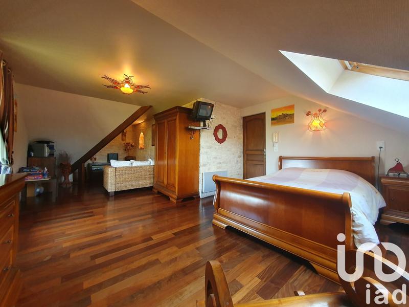 Maison - 355 m² - 9 pièces