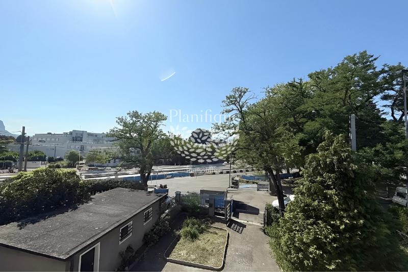 Immeuble - 190 m² - 5 pièces