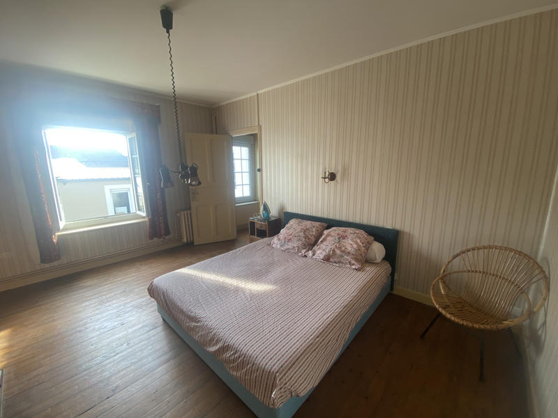 Maison - 159 m² - 8 pièces