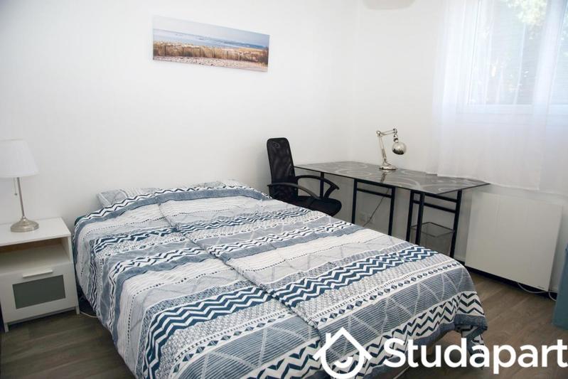 Chambre - 10 m² - 1 pièce